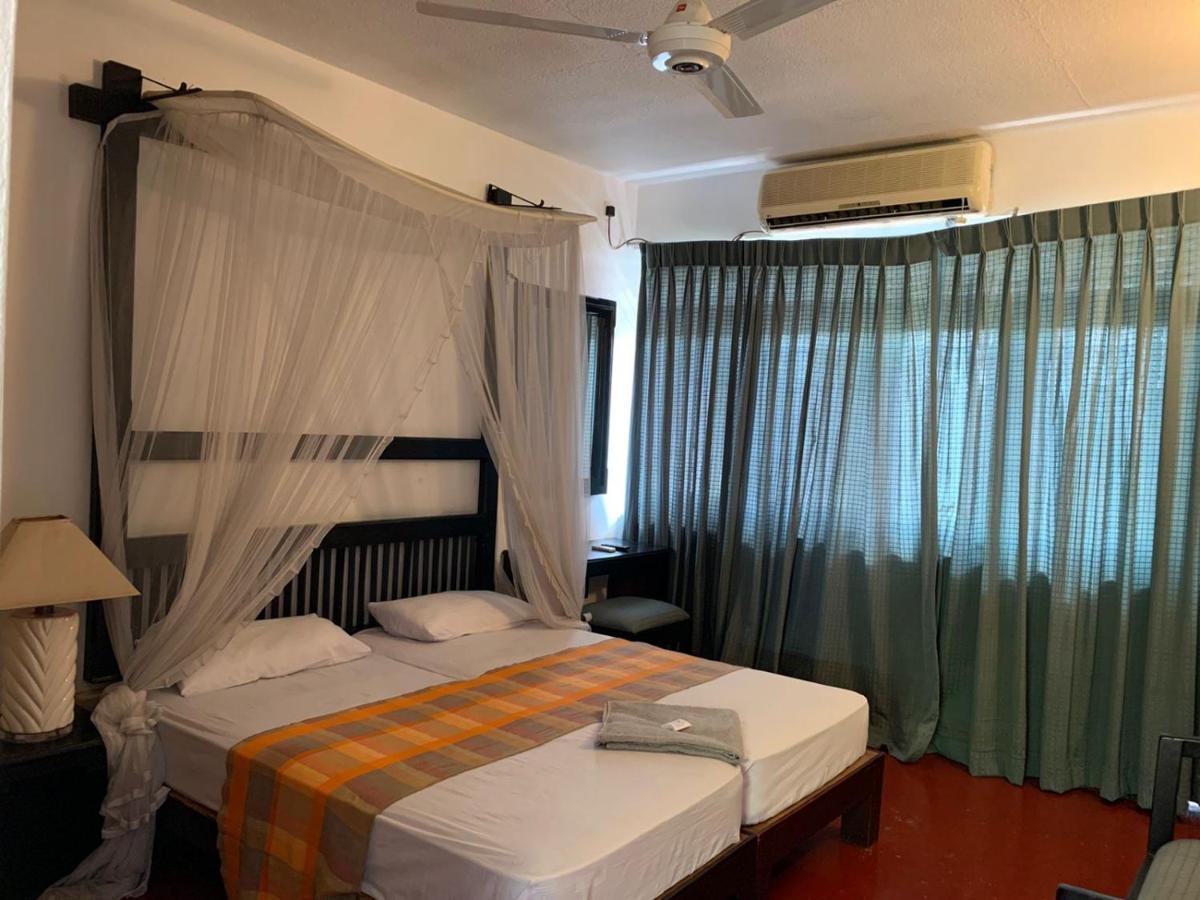 Nilani Hotel Ratnapura Eksteriør billede