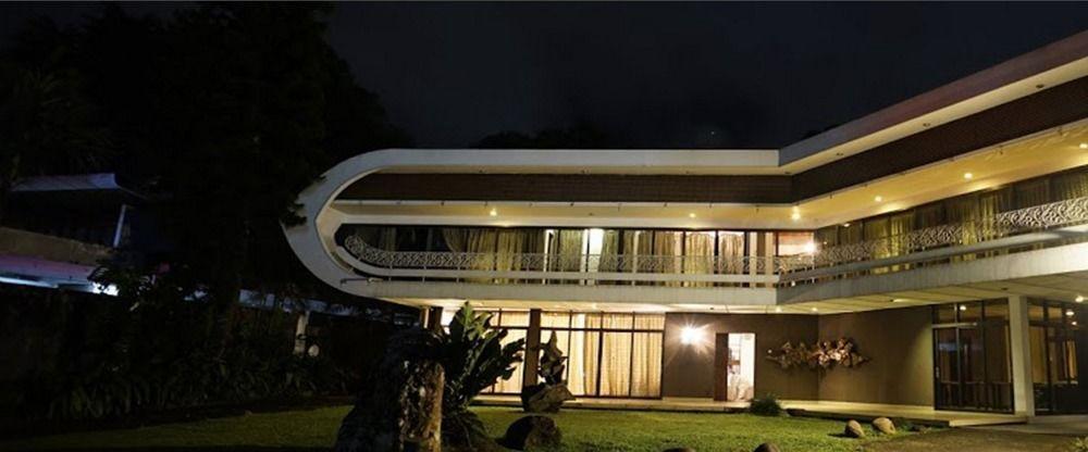 Nilani Hotel Ratnapura Eksteriør billede