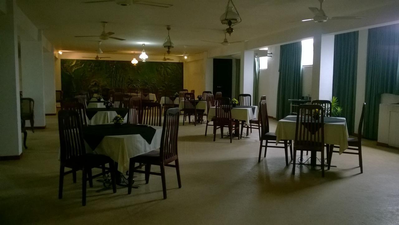 Nilani Hotel Ratnapura Eksteriør billede