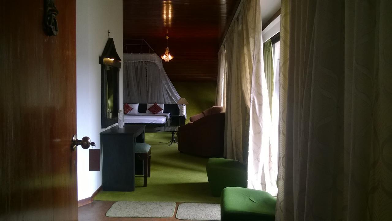 Nilani Hotel Ratnapura Eksteriør billede