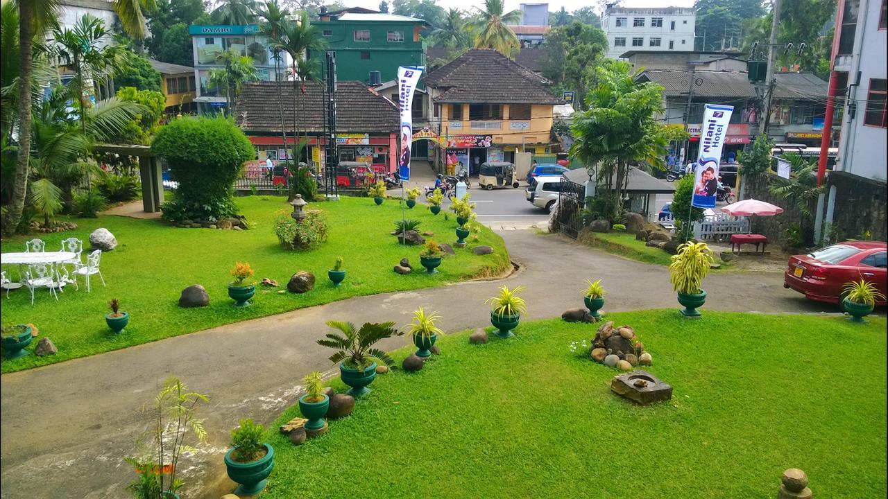 Nilani Hotel Ratnapura Eksteriør billede
