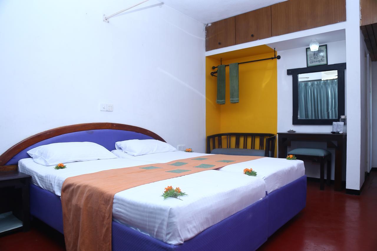 Nilani Hotel Ratnapura Eksteriør billede